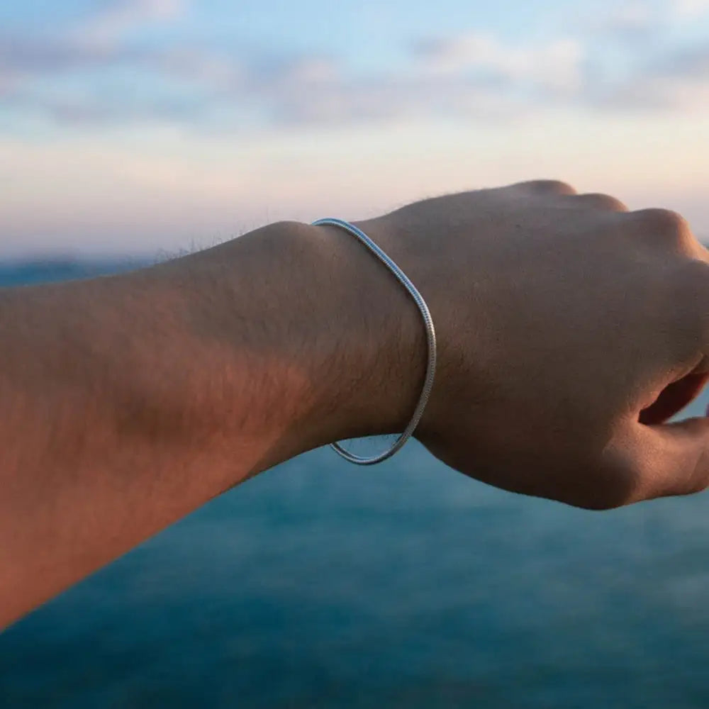 Sleek Chain Bracelet